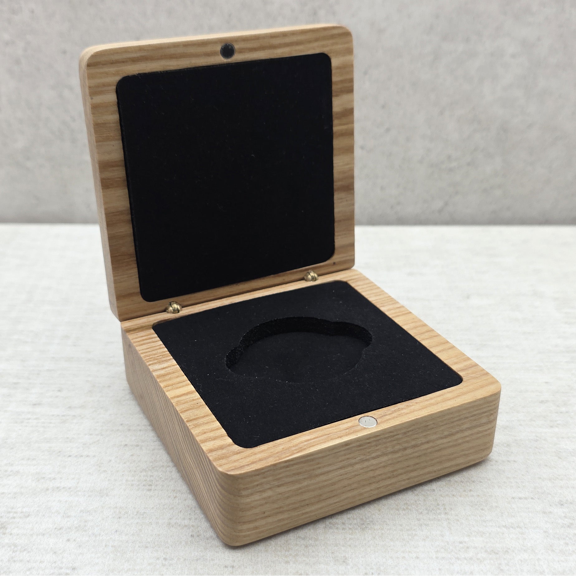 Open light ash wood coin box with premium black velvet insert and double side notches, luxury challenge coin display case.
