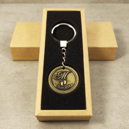 Brass Coin Keychain with Engraving – Personalized Gift with Initial and Date