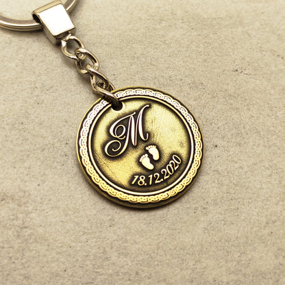 Brass Coin Keychain with Engraving – Personalized Gift with Initial and Date