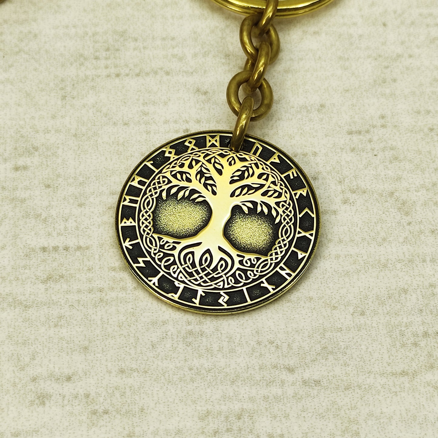 Brass Coin Keychain Tree of Life Yggdrasil – Personalized Gift, Symbol of Harmony and Strength