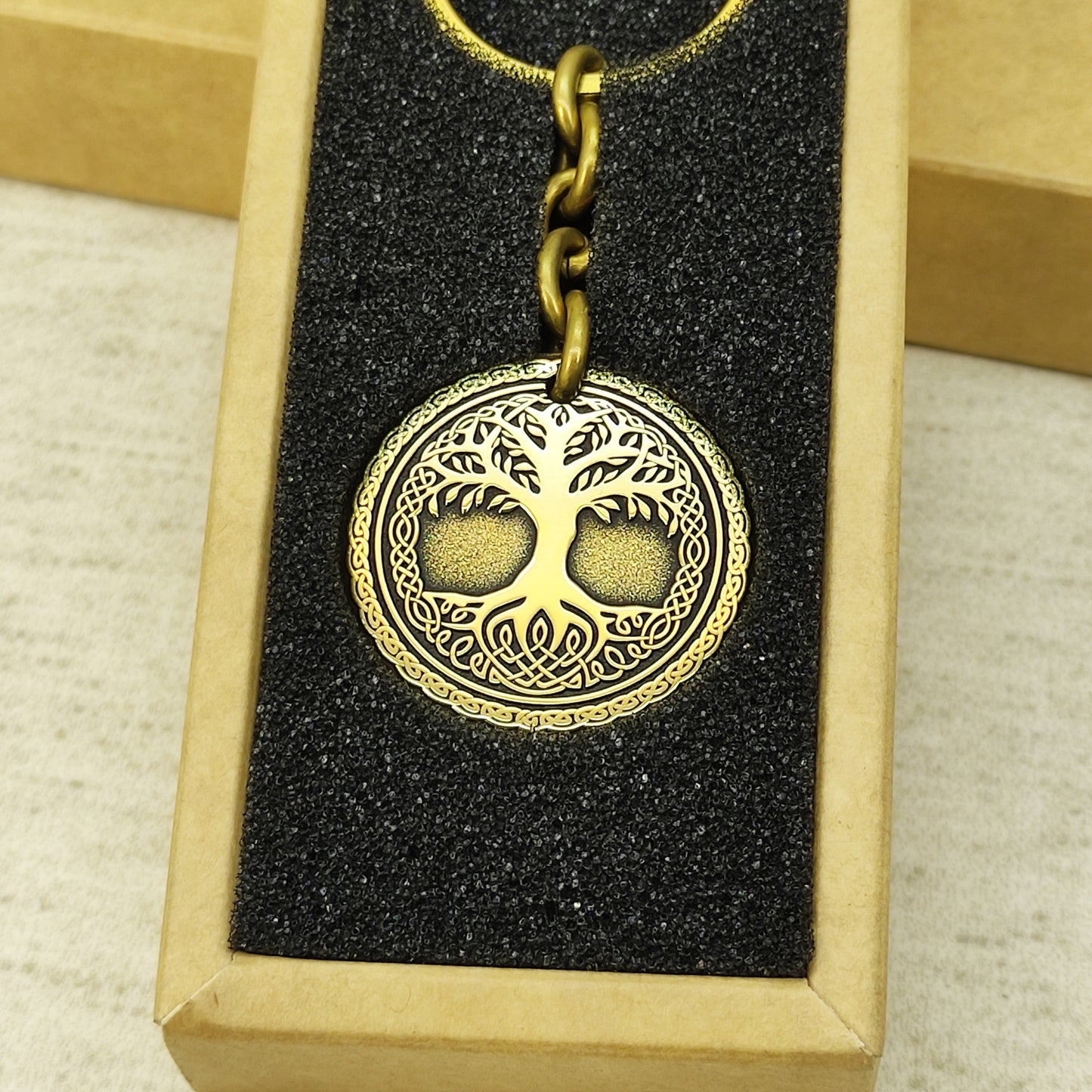 Brass Coin Keychain "Tree of Life" – Symbolic Gift with Engraved Design